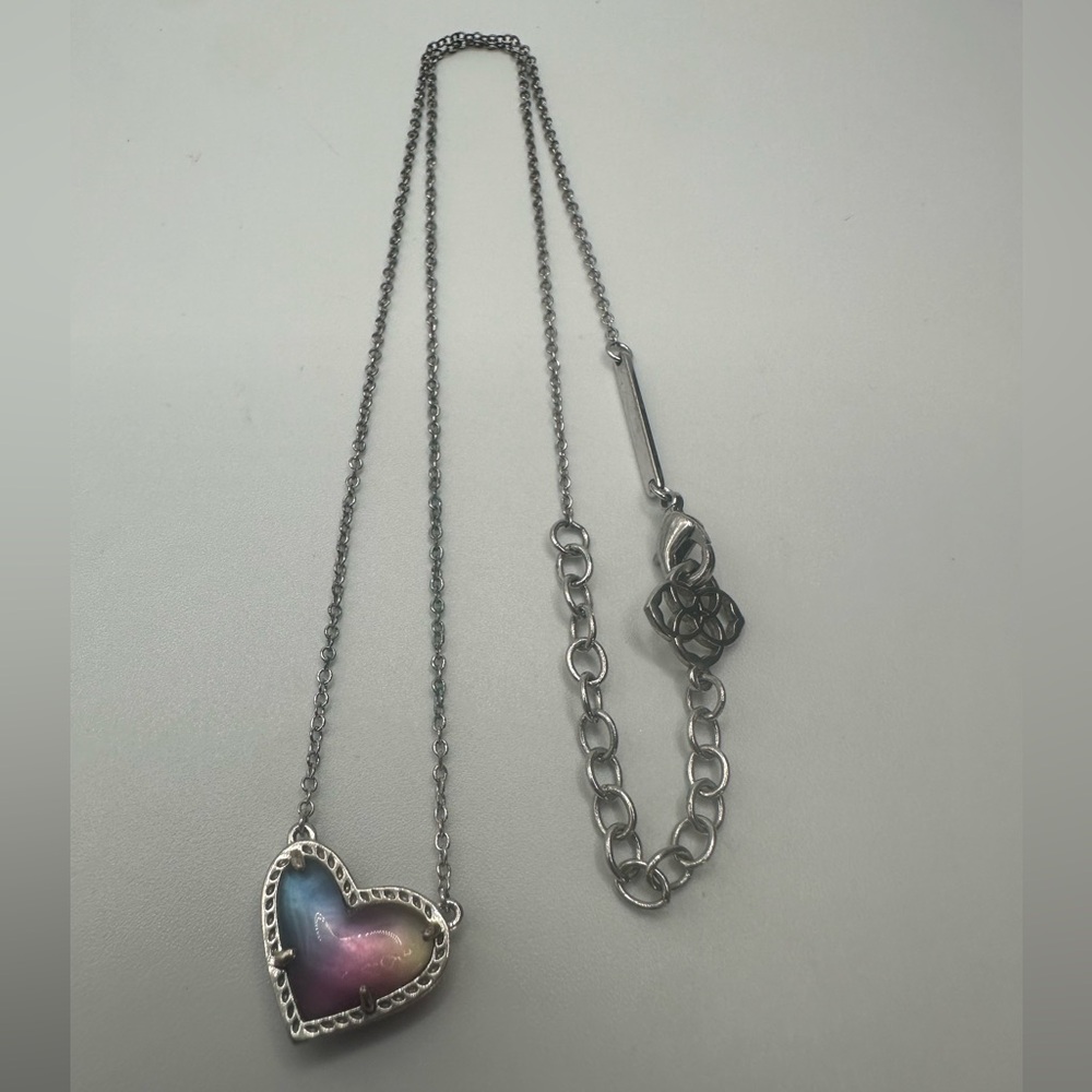 Kendra Scott Ari Heart Pendant Necklace Rainbow Iridescent Stone Silver Tone - Picture 9 of 12